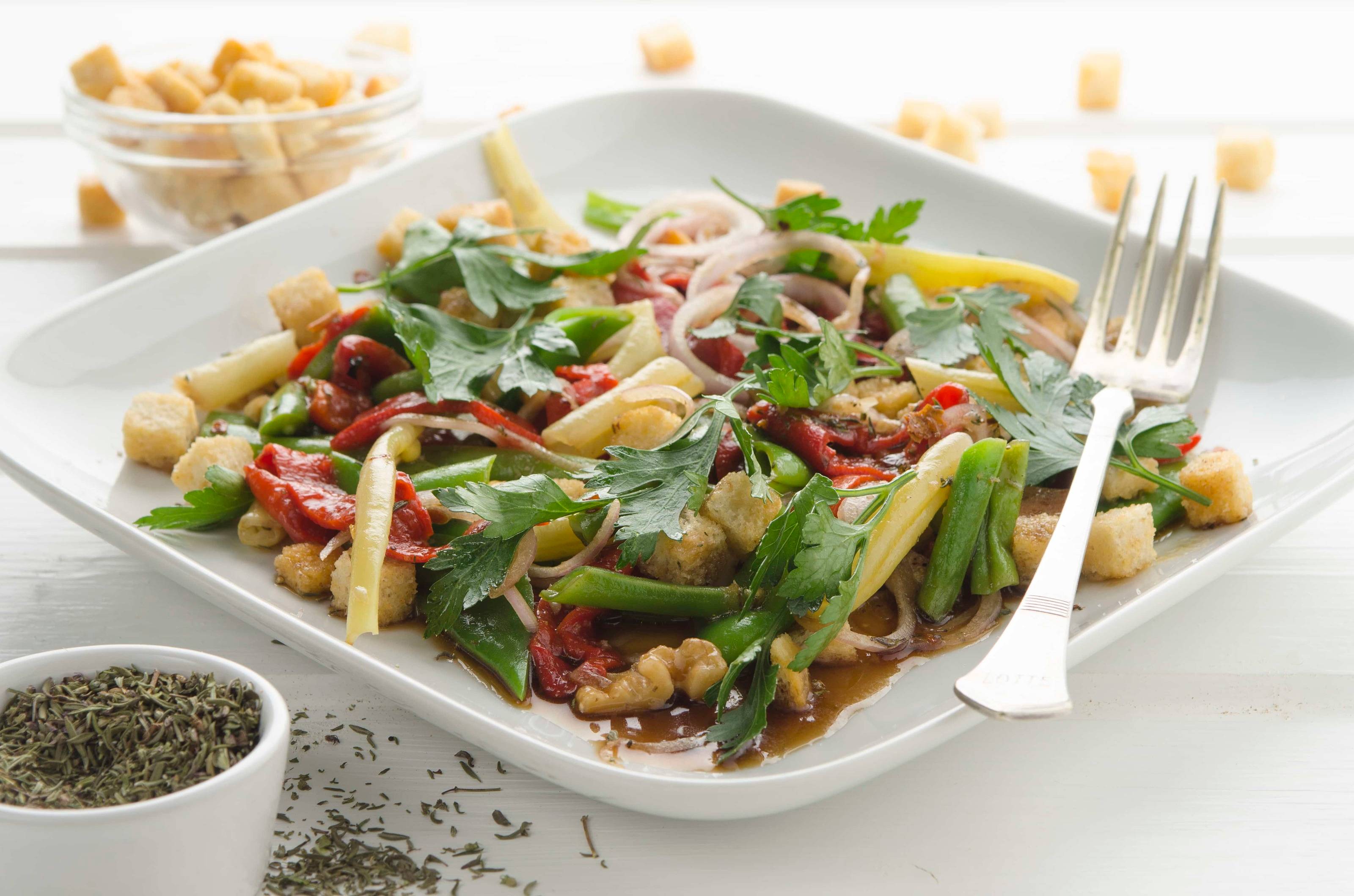 Fisolensalat mit Paprika Rezept