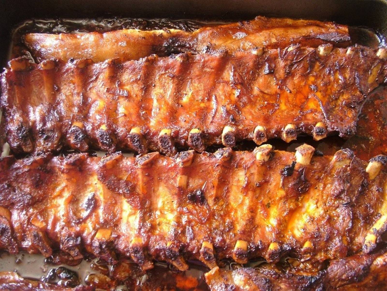 Marinierte, gebratene Spareribs