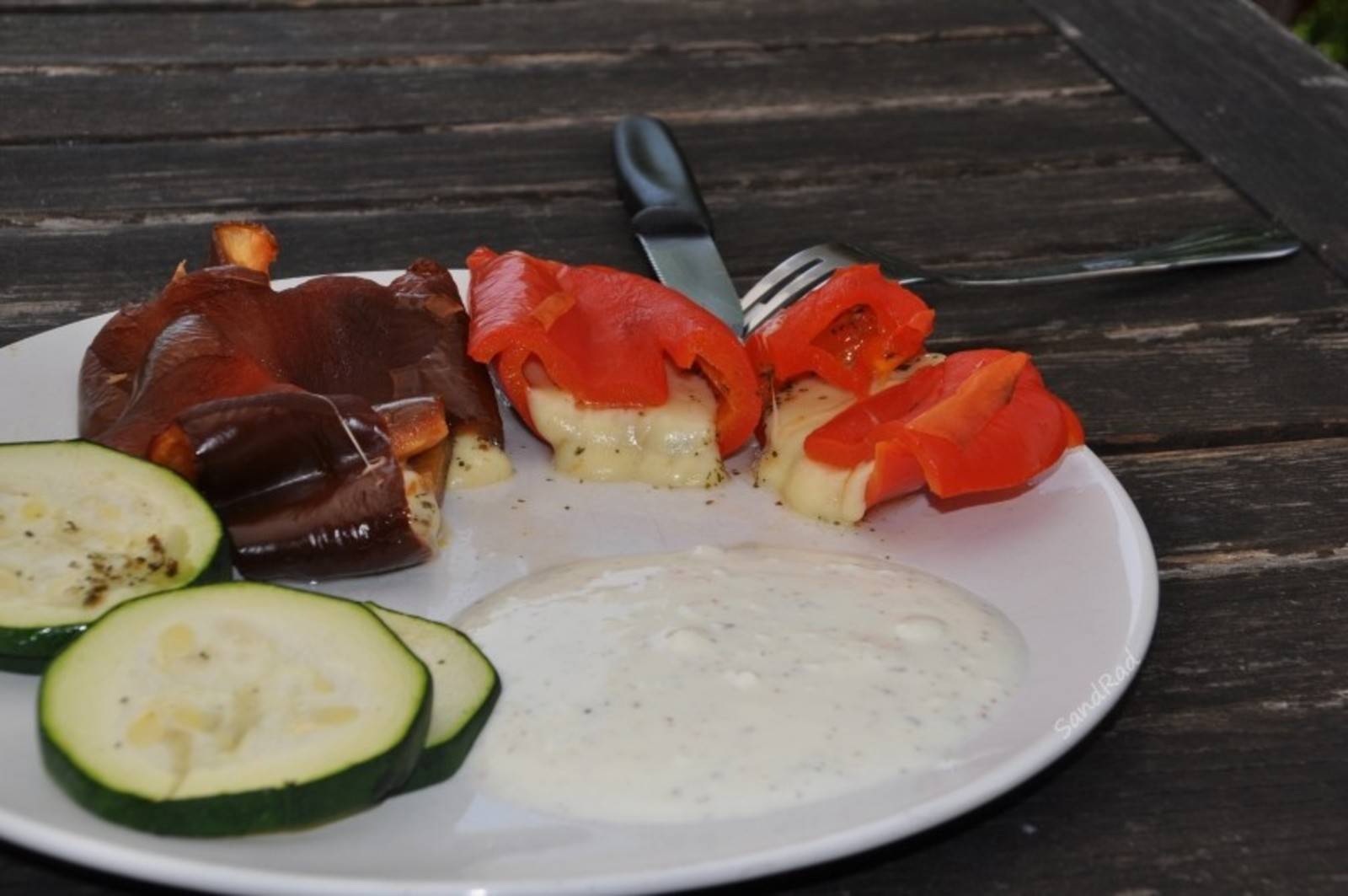 Paprika mit Käse vom Grill