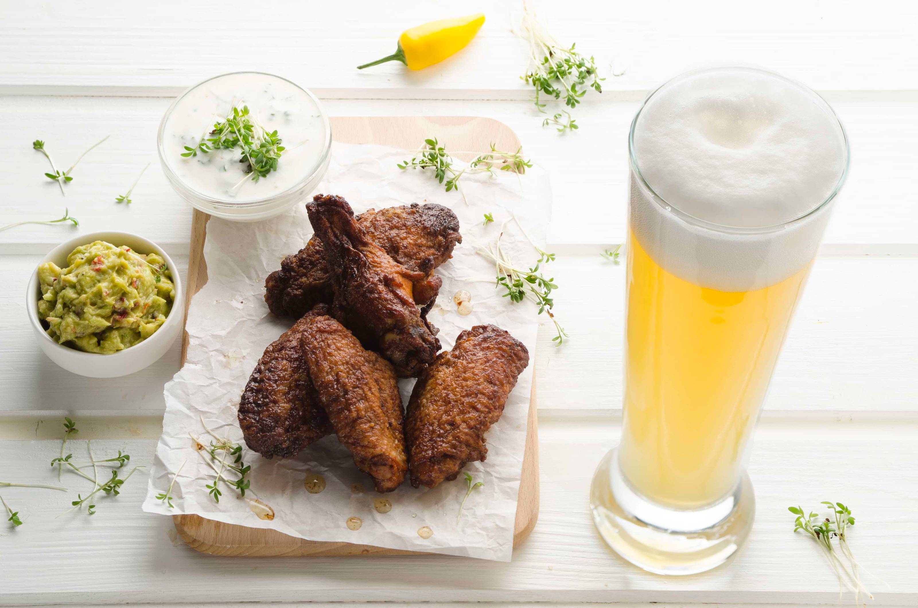 Mexikanische Chicken Wings mit Knoblauch-Limetten-Dip Mexikanische Chicken Wings mit Knoblauch-Limetten-Dip