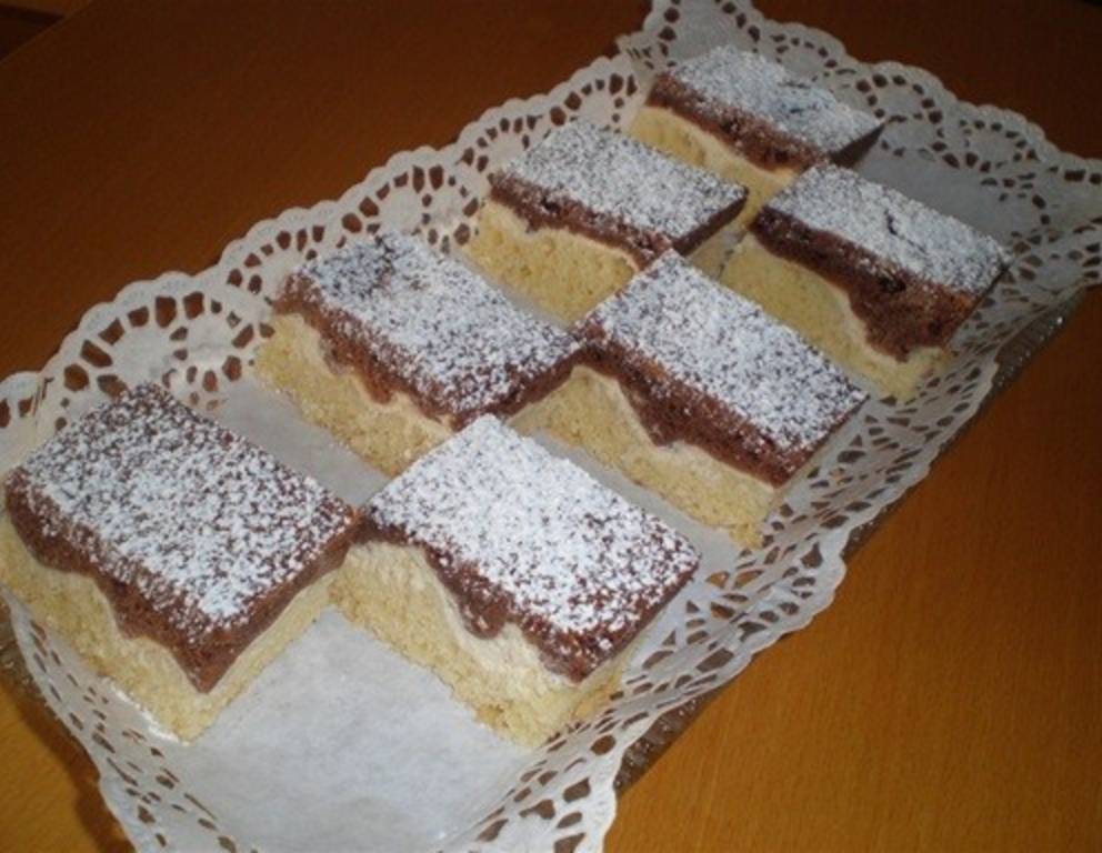 Topfenwellen-Schnitte nach Großmutter-Art Topfenwellen-Schnitte nach Großmutter-Art