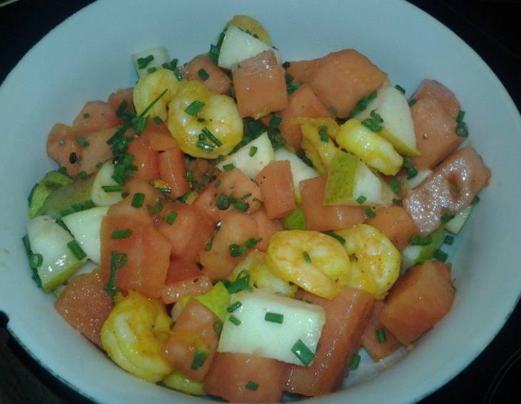 Wassermelonen-Birnen-Salat mit Garnelen