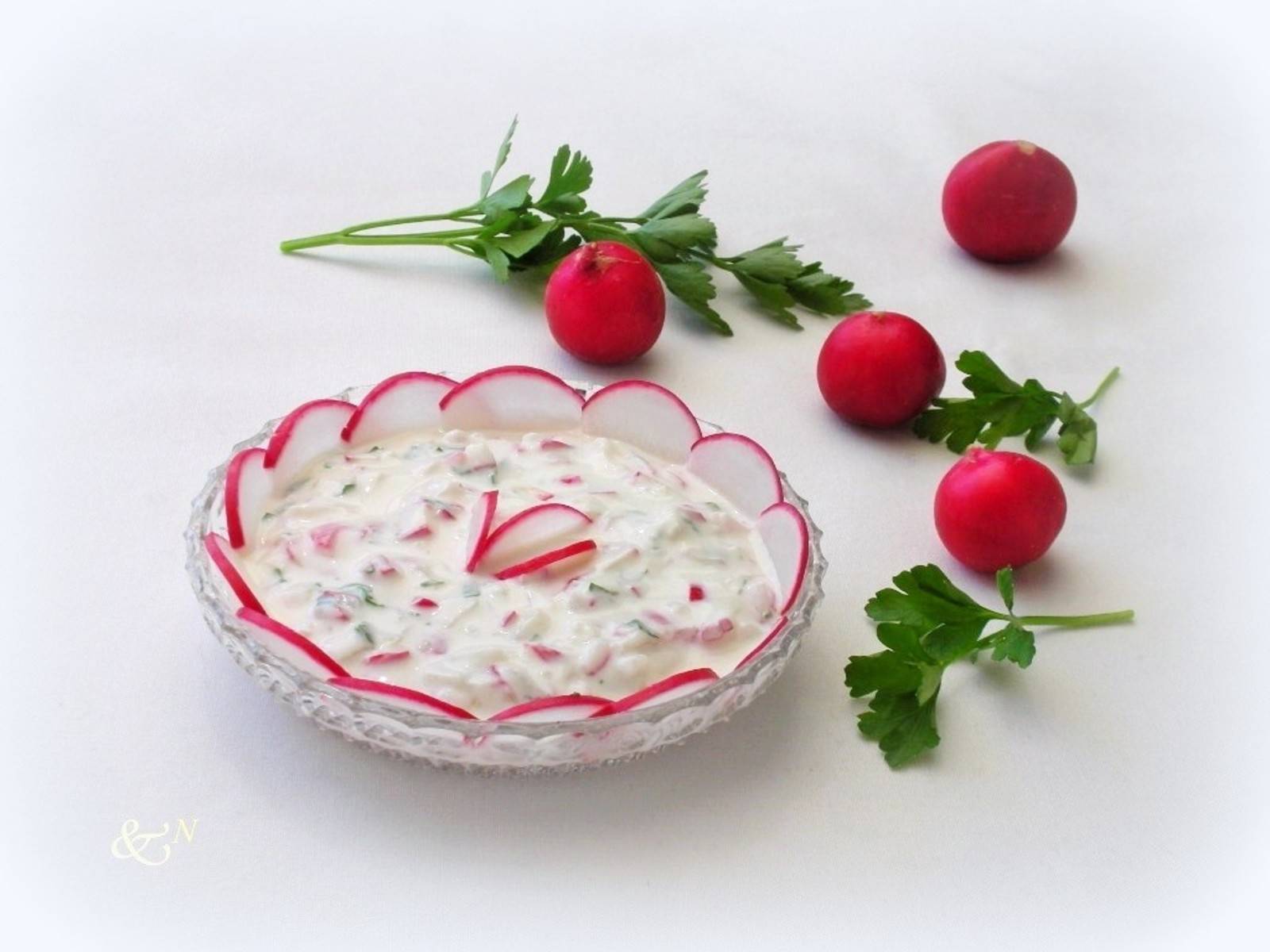 Radieschen-Dip Rezept - ichkoche.de Radieschen-Dip Rezept - ichkoche.de