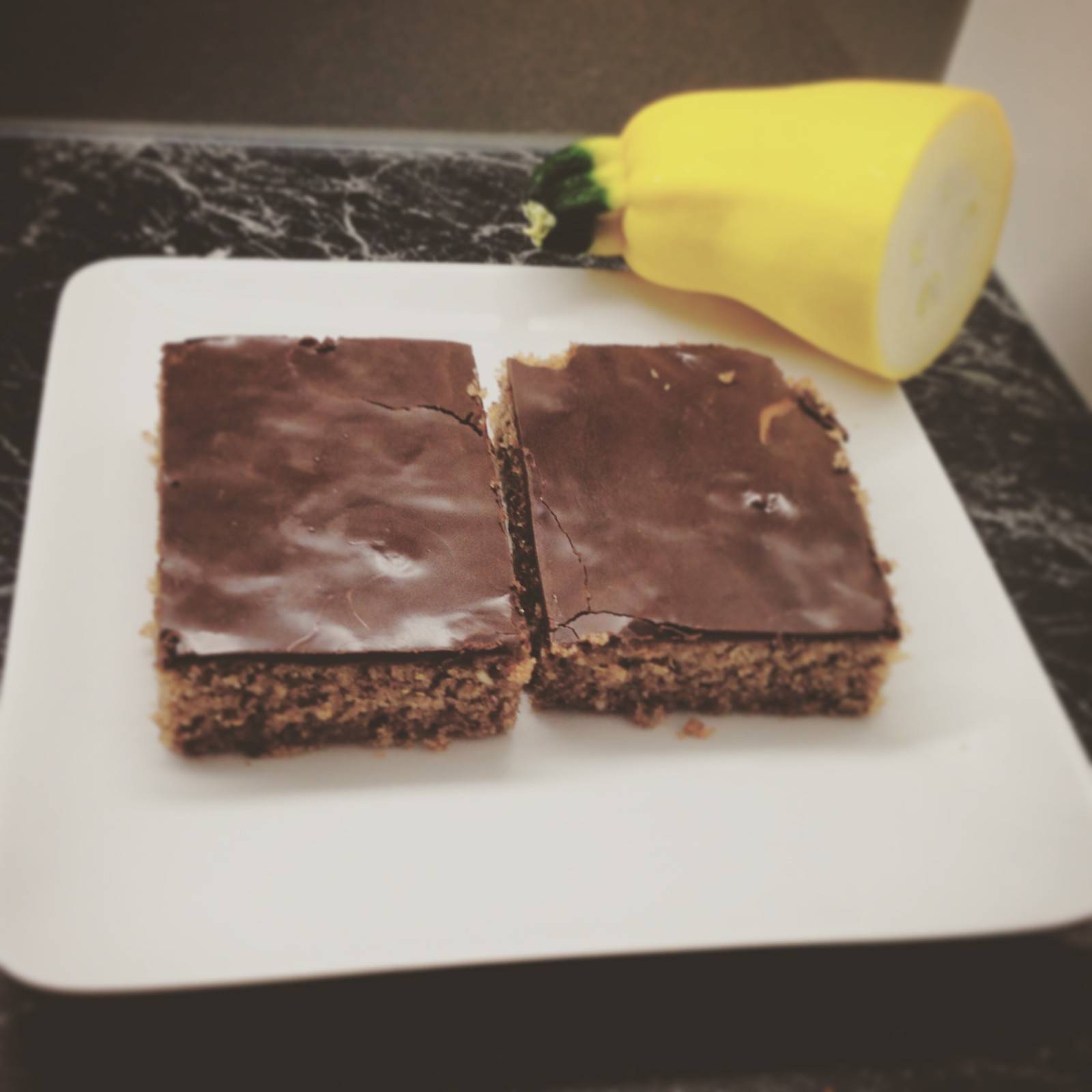 Zucchinikuchen mit Grieß Rezept - ichkoche