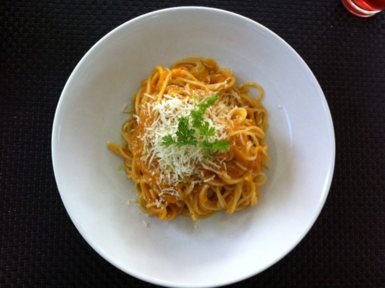 Kürbis-Tomaten-Spaghetti