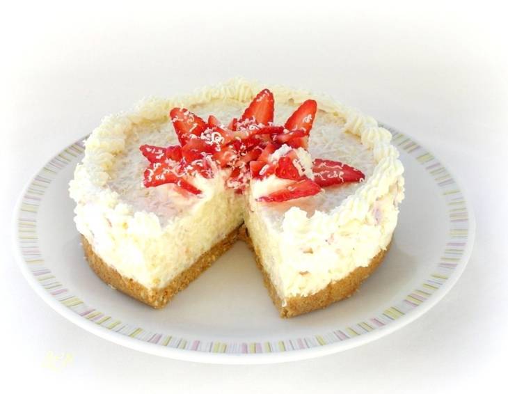Milchreis-Torte mit Erdbeeren Milchreis-Torte mit Erdbeeren