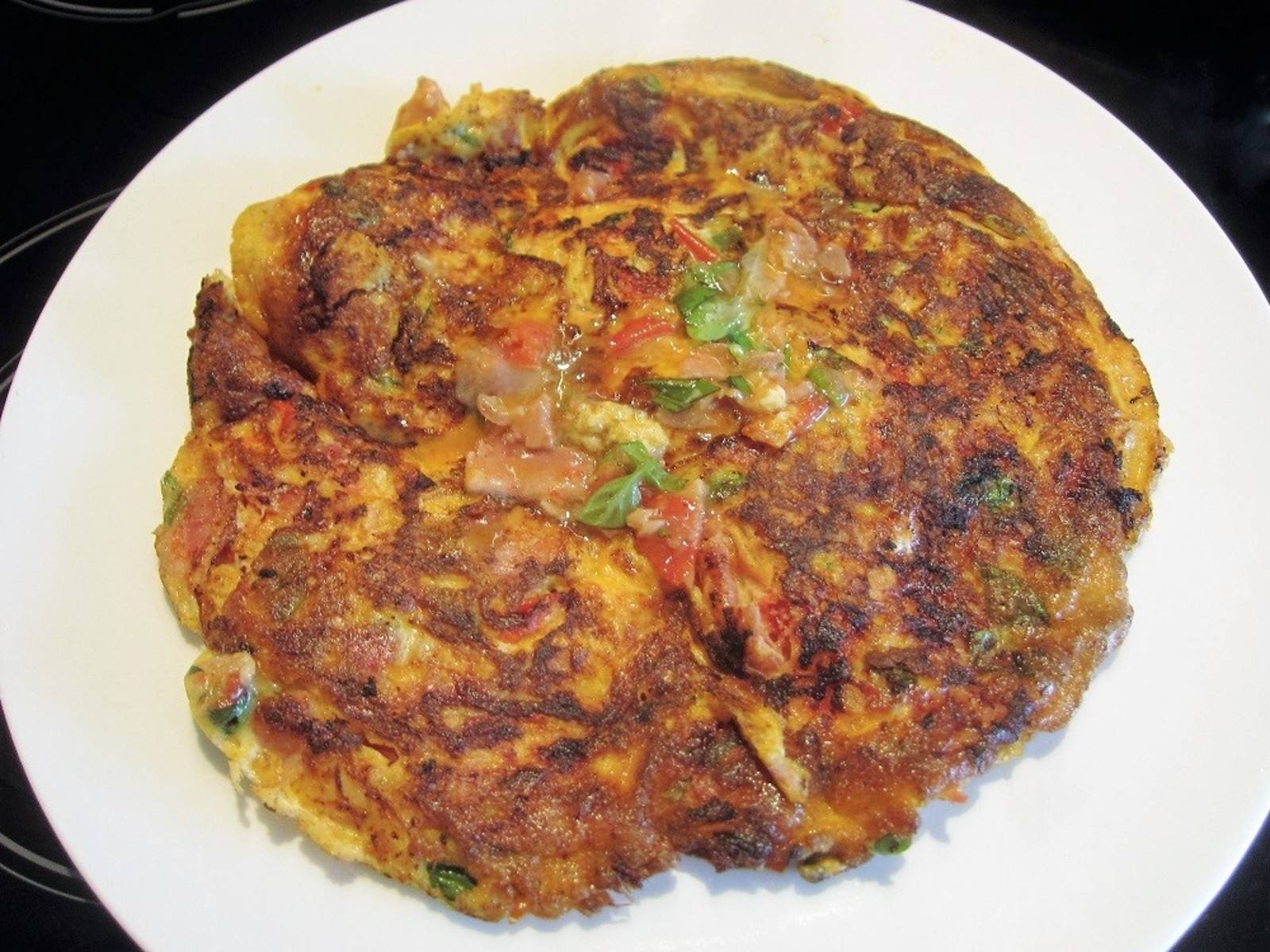 Frittata mit Schinken und Basilikum