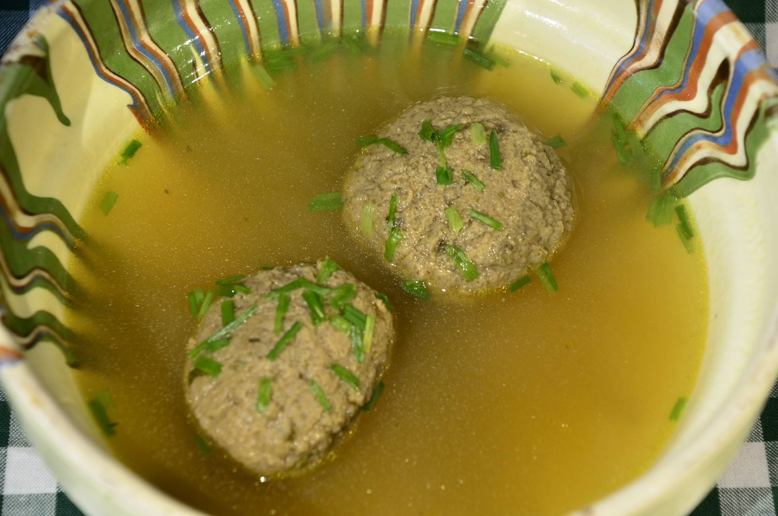 Leberknödelsuppe