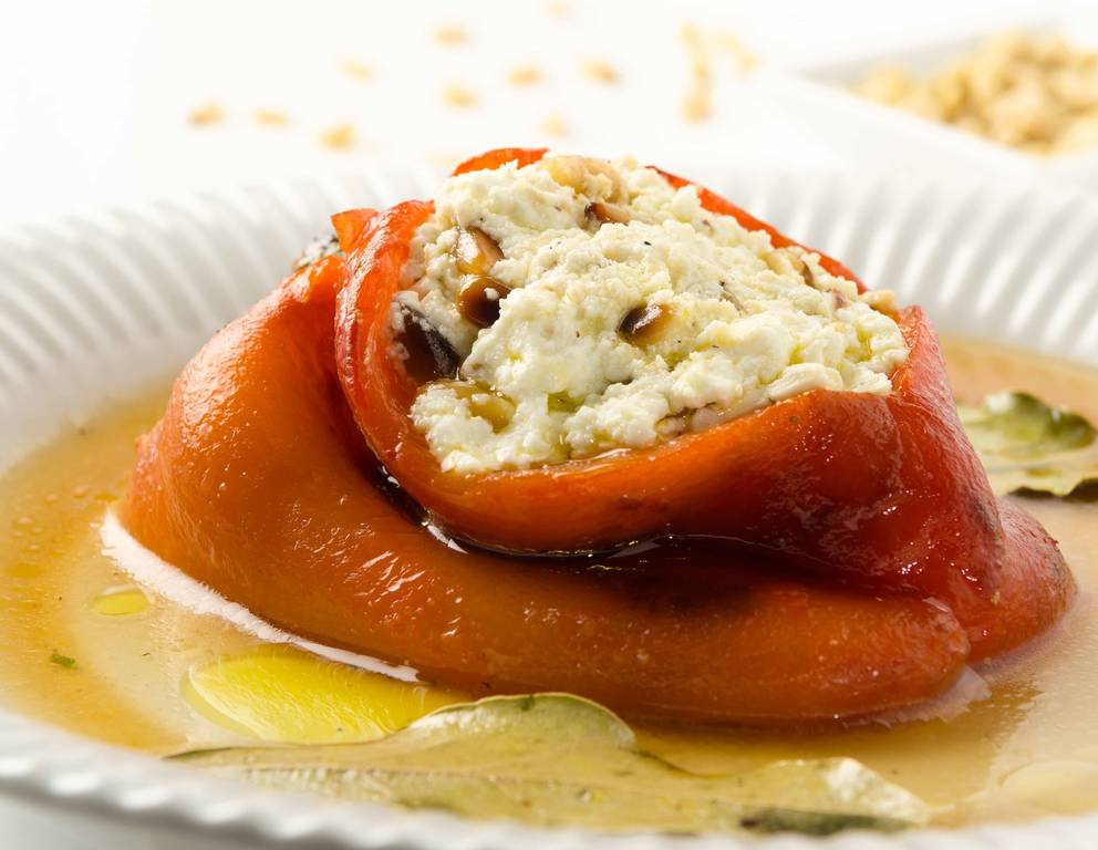 Paprika mit Feta-Füllung Paprika mit Feta-Füllung