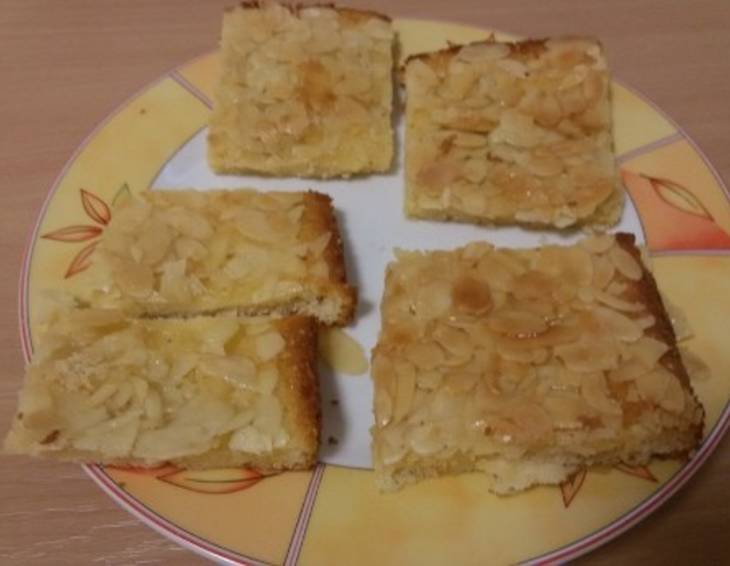 Butterkuchen mit Mandeln