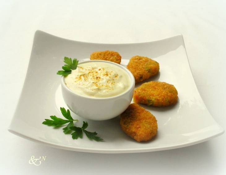 Sauerrahm-Curry Dip Sauerrahm-Curry Dip