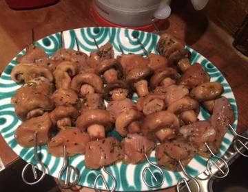 Champignon-Spieße vom Grill Champignon-Spieße vom Grill