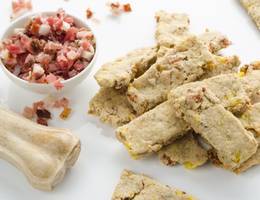 Hundekekse mit Speck Hundekekse mit Speck