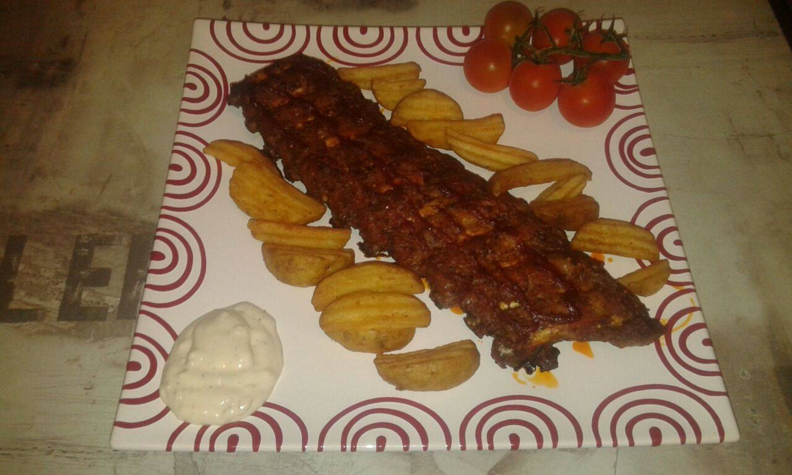 Spareribs mit feuriger Paradeisersauce Rezept - ichkoche.de
