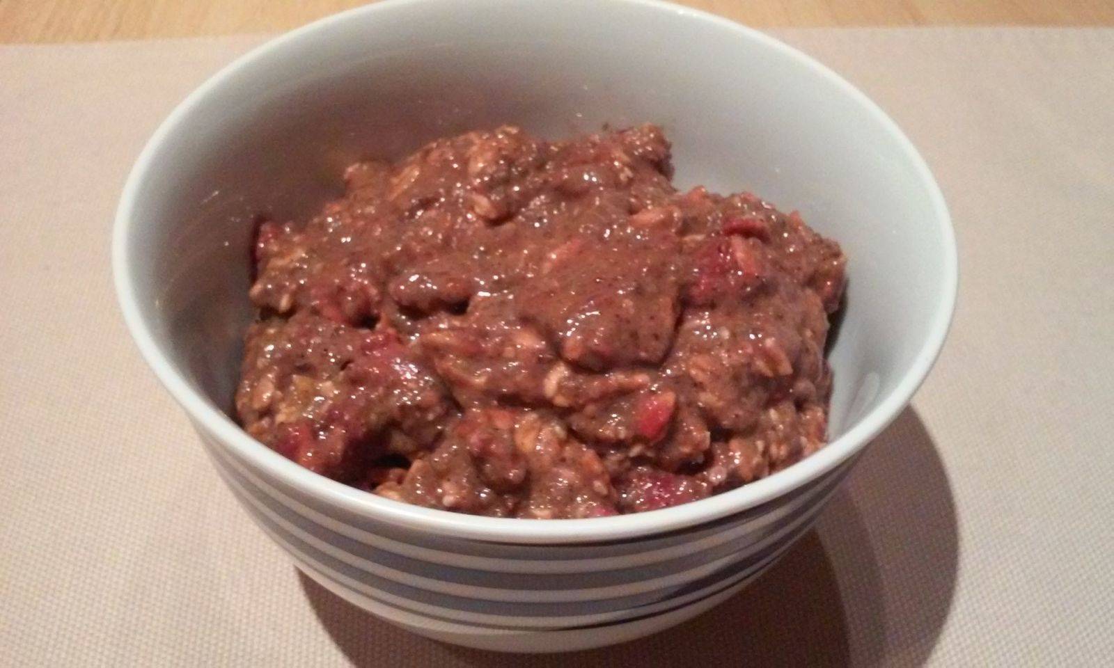 Frühstücksmüsli mit Zwetschkenpüree und Himbeeren Rezept - ichkoche.de Frühstücksmüsli mit Zwetschkenpüree und Himbeeren Rezept - ichkoche.de