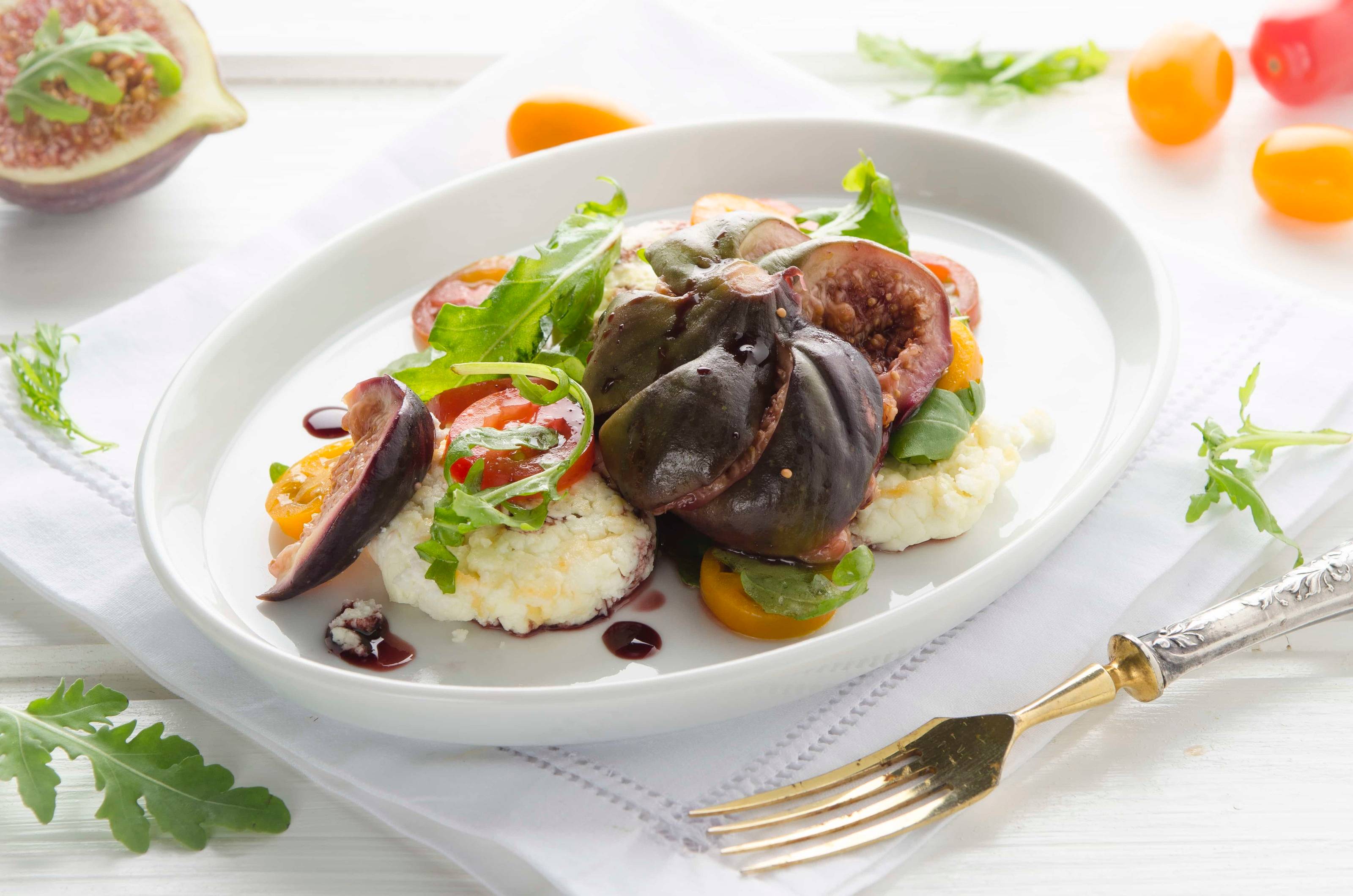 Balsamico-Feigen mit Rucola und gratiniertem Ziegenkäse Rezept ...