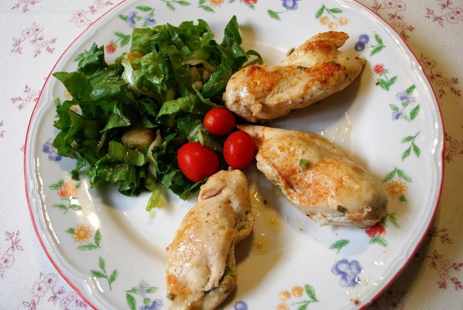 Gefüllte Hühnerbrust Rezept - ichkoche.de Gefüllte Hühnerbrust Rezept - ichkoche.de