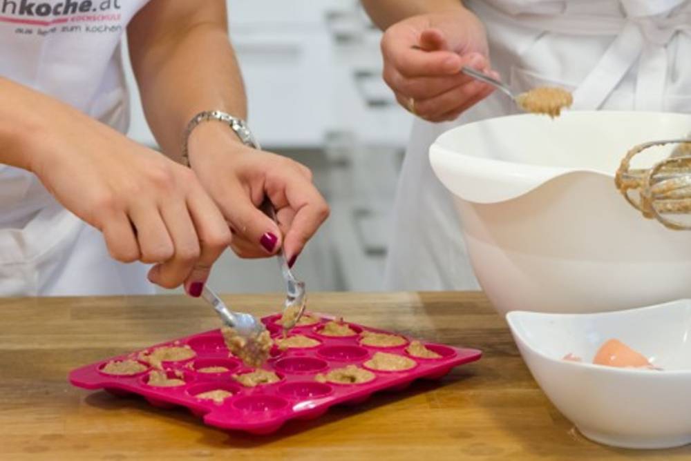 CAKE POPS BACKEN LEICHT GEMACHT CAKE POPS BACKEN LEICHT GEMACHT