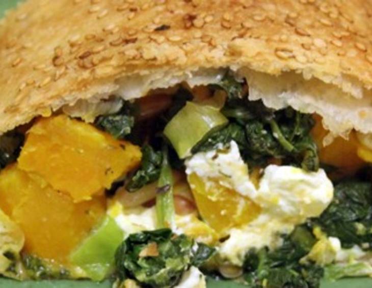Vitaler Kürbisstrudel mit Feta Vitaler Kürbisstrudel mit Feta