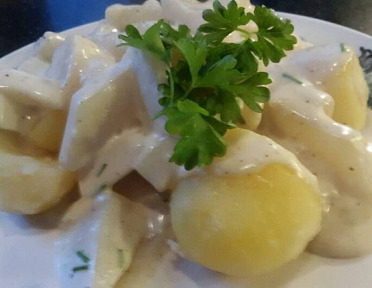 Kohlrabi in Sauce Hollandaise