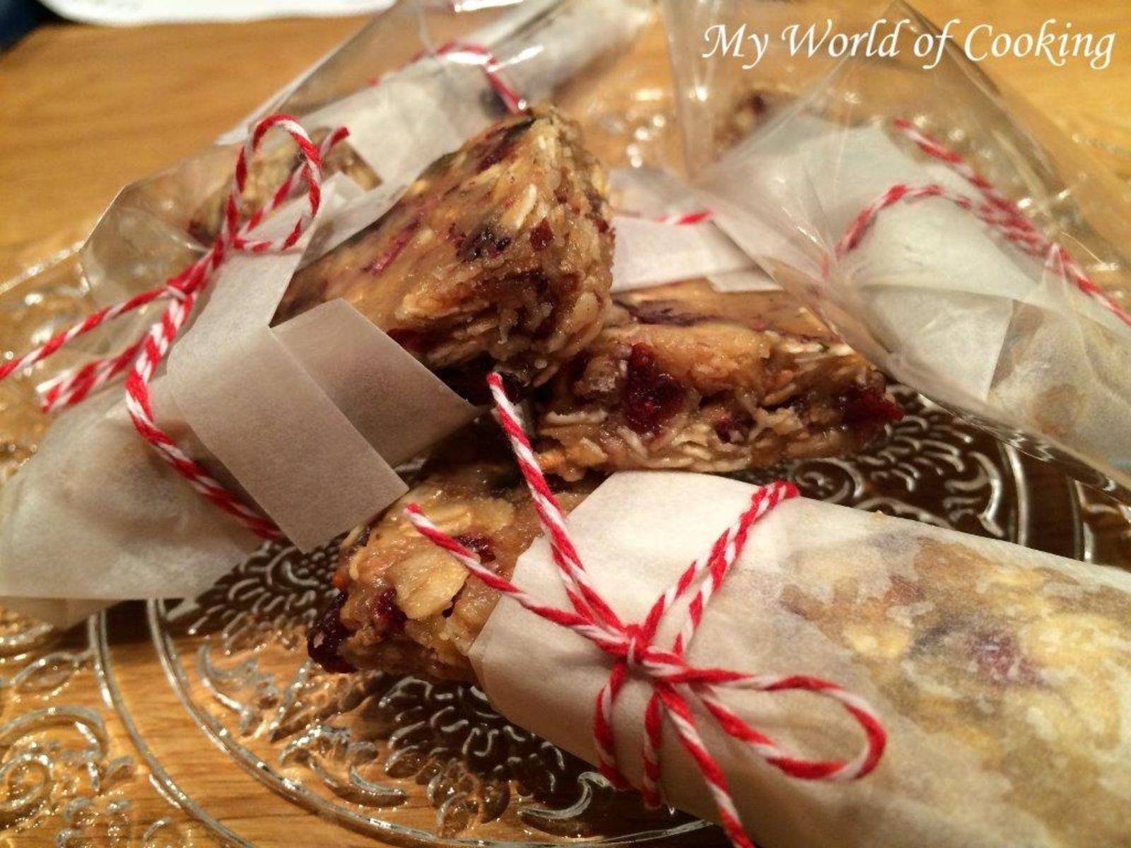 Cranberry-Müsli Riegel mit Rosenblüten Rezept - ichkoche.de Cranberry-Müsli Riegel mit Rosenblüten Rezept - ichkoche.de