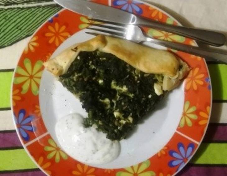 Spinatquiche mit Knoblauchdip Spinatquiche mit Knoblauchdip