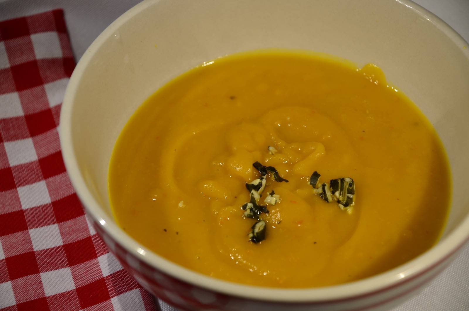 Feine Kürbiscremesuppe Rezept - ichkoche.de