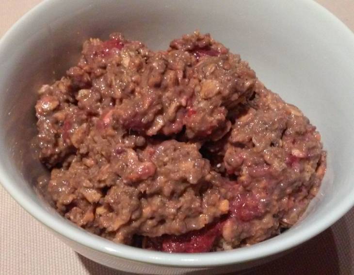 Himbeer-Vanillemüsli mit Apfelmus und Kakao Himbeer-Vanillemüsli mit Apfelmus und Kakao