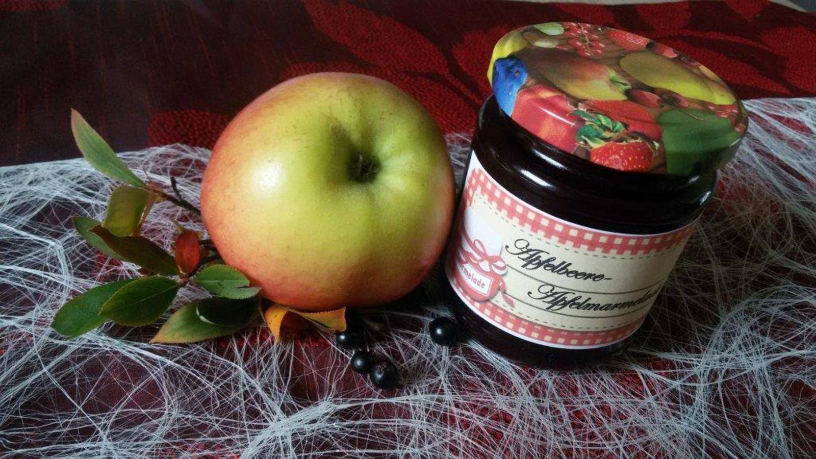 Apfelbeere-Apfelmarmelade Rezept - ichkoche.de Apfelbeere-Apfelmarmelade Rezept - ichkoche.de