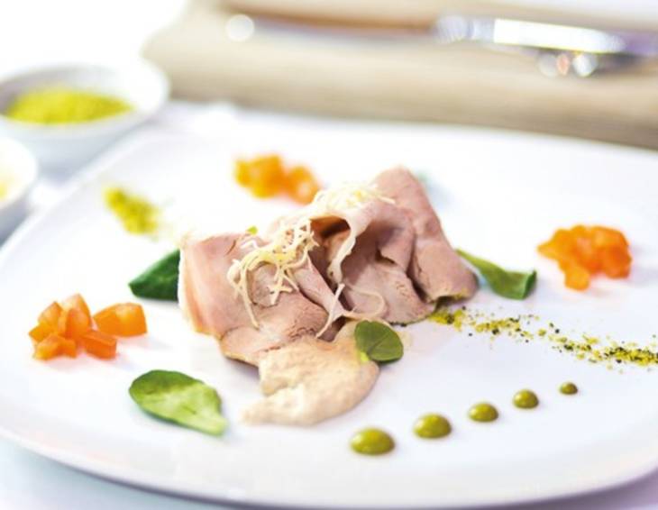 Vitello tonnato auf Steirisch Vitello tonnato auf Steirisch