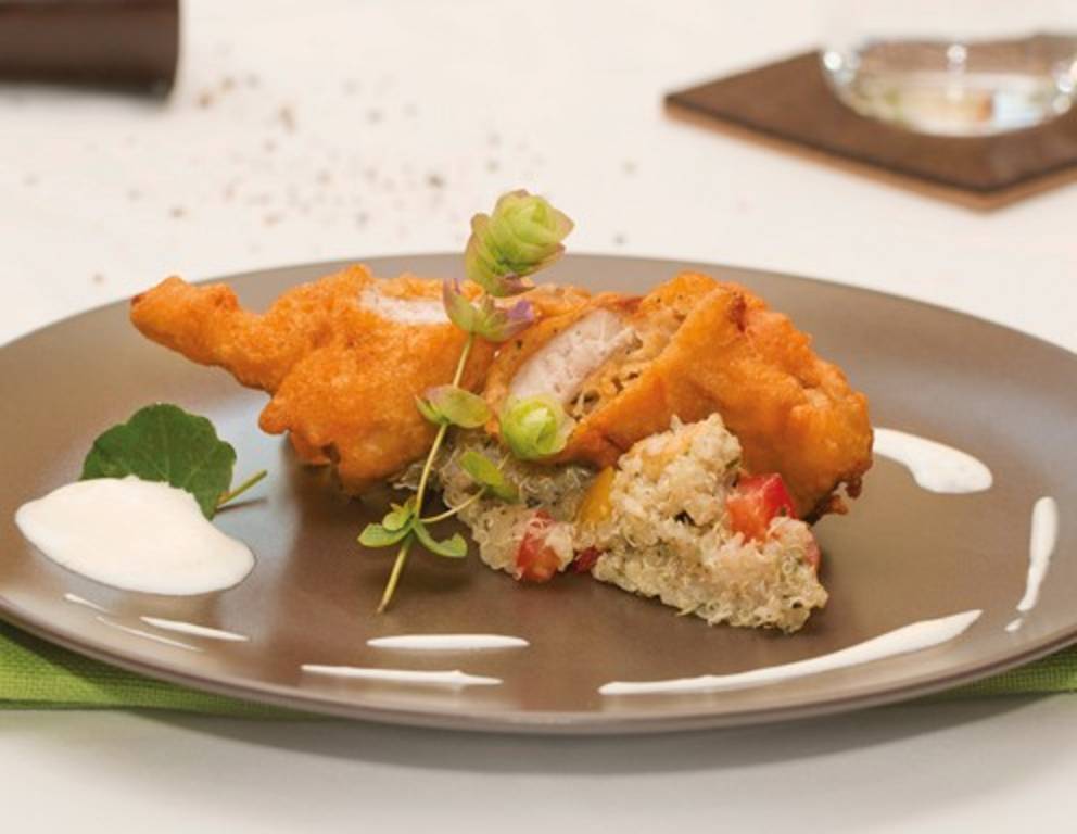 Karpfen im Polenta-Bierteig auf Quinoa-Salat Karpfen im Polenta-Bierteig auf Quinoa-Salat