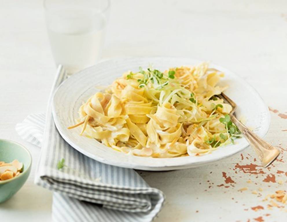 Tagliatelle mit Zucchini-Fenchel-Gemüse Tagliatelle mit Zucchini-Fenchel-Gemüse