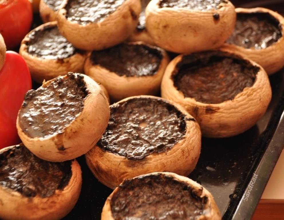 Gefüllte Champignons vom Grill Gefüllte Champignons vom Grill