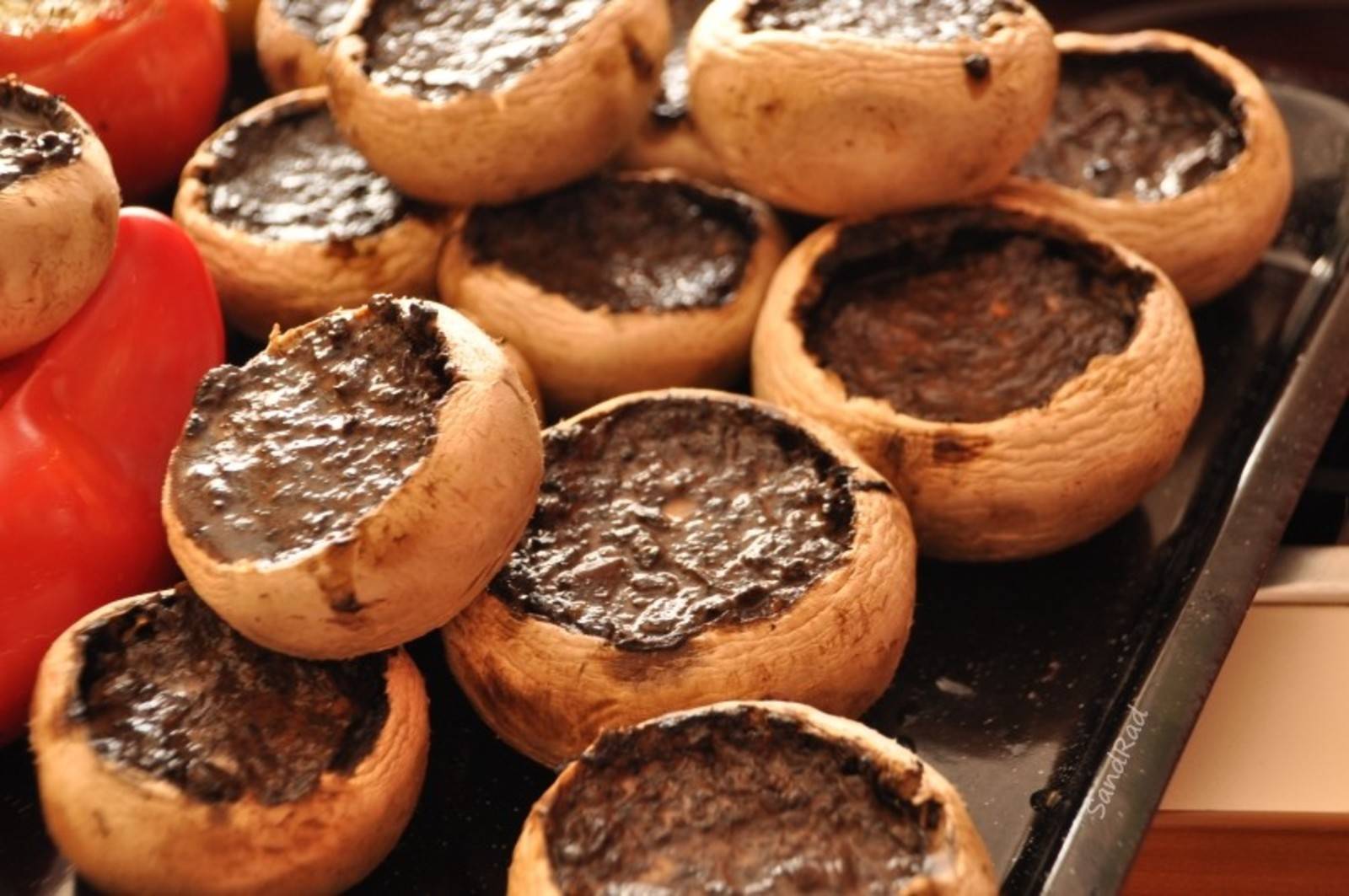 Gefüllte Champignons vom Grill Rezept - ichkoche.ch Gefüllte Champignons vom Grill Rezept - ichkoche.ch