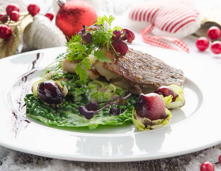 Saiblingsfilet mit Dillgemüse und Rotweinschalotten Saiblingsfilet mit Dillgemüse und Rotweinschalotten