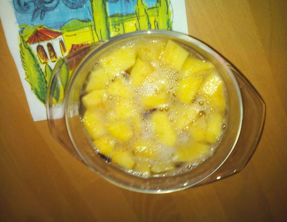 Apfelkompott aus der Mikrowelle Apfelkompott aus der Mikrowelle