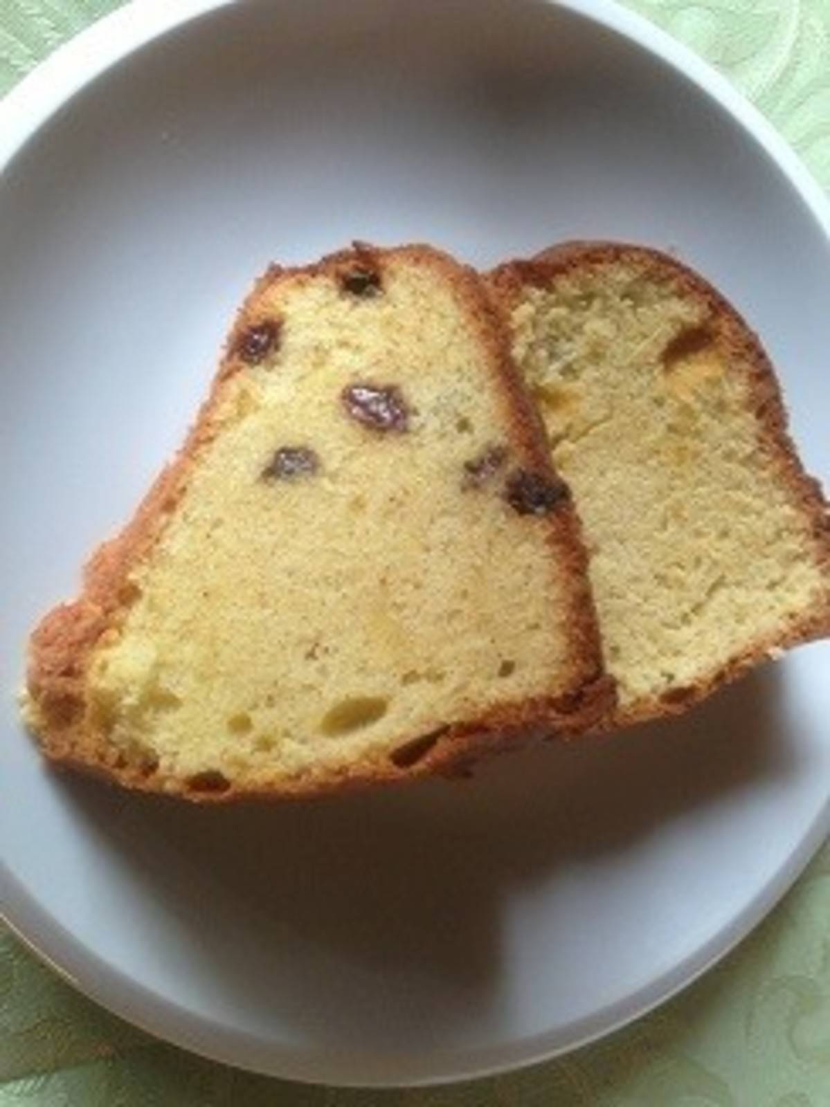Rosinen-Gugelhupf Rezept - ichkoche.de