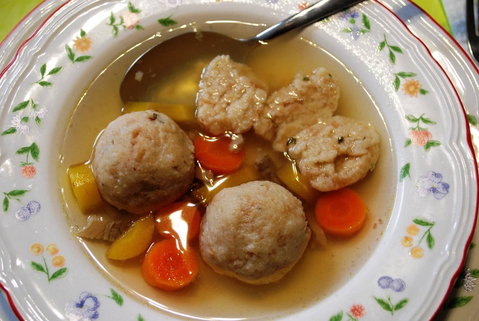 Markknöderl als Suppeneinlage Markknöderl als Suppeneinlage