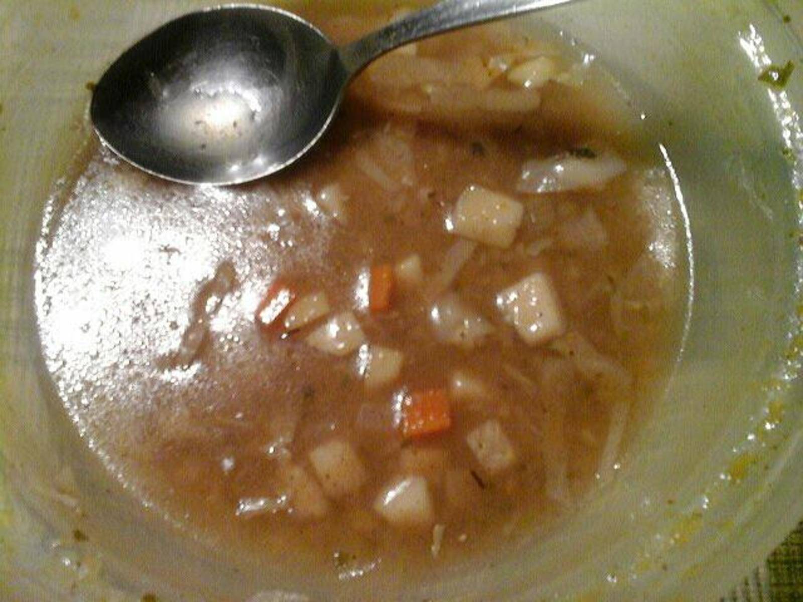 Krautsuppe mit Gemüse