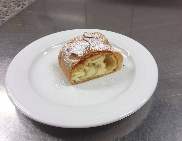 Milchrahmstrudel Milchrahmstrudel