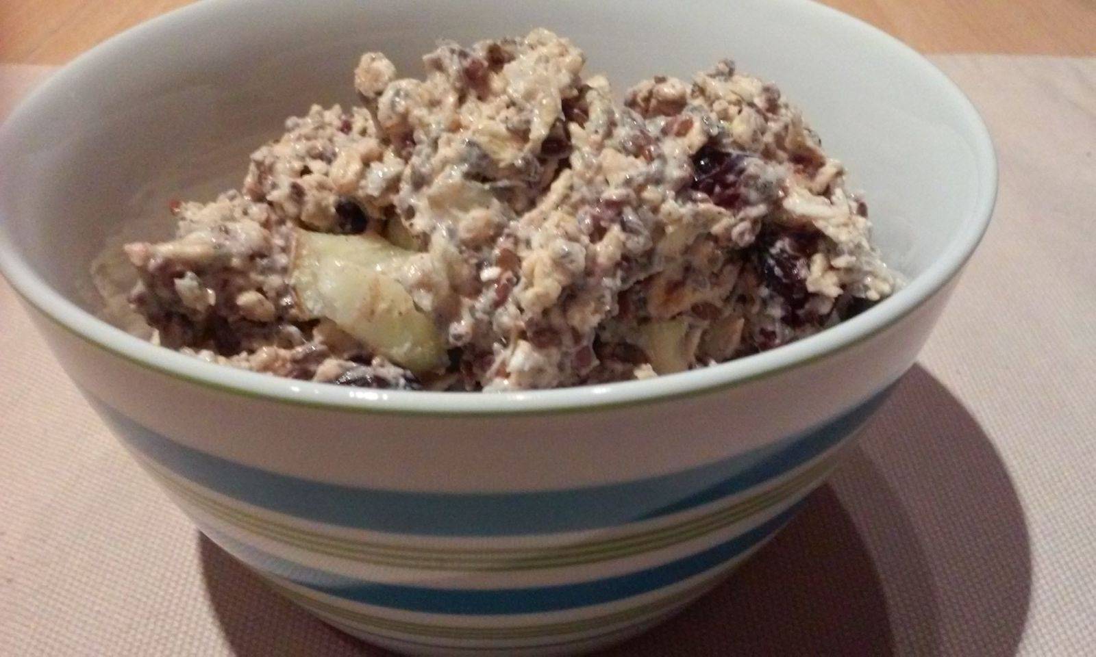 Vanille-Haferflockenmüsli mit Apfel und Cranberries