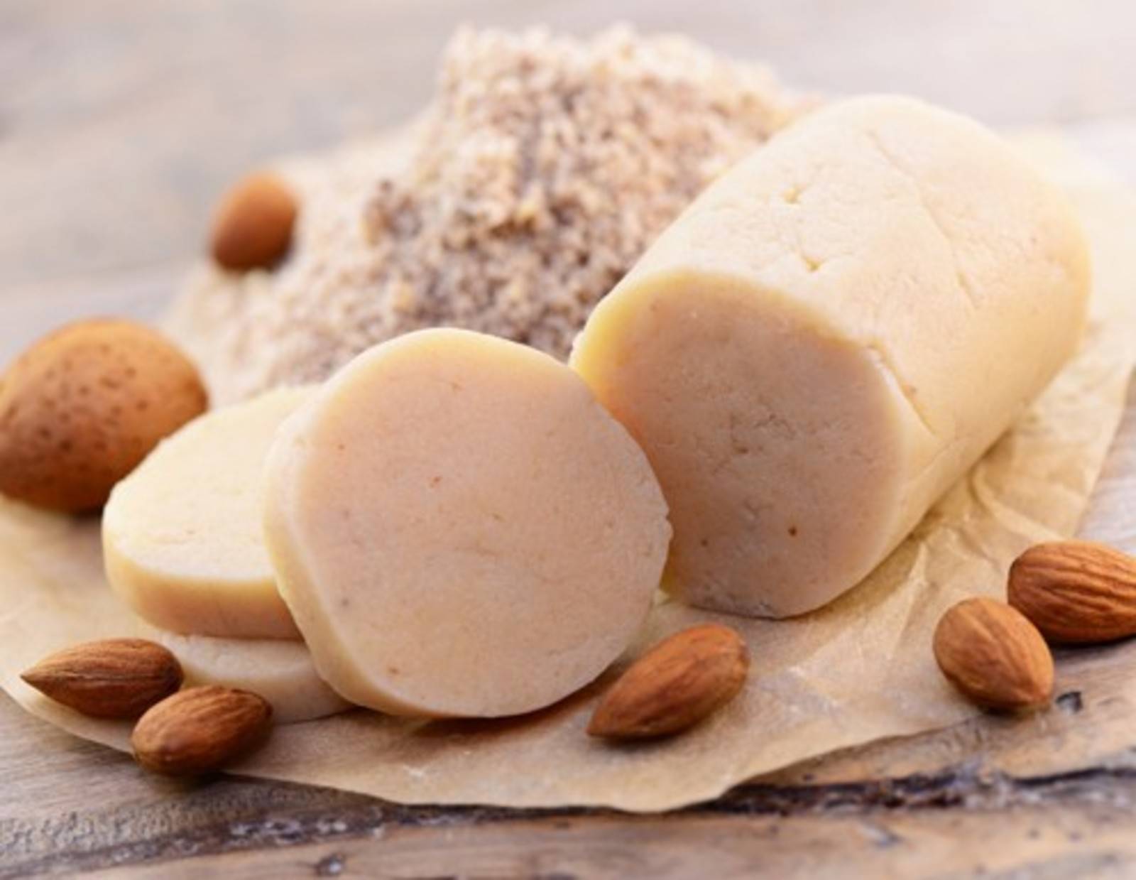 Marzipan-Rohmasse Rezept