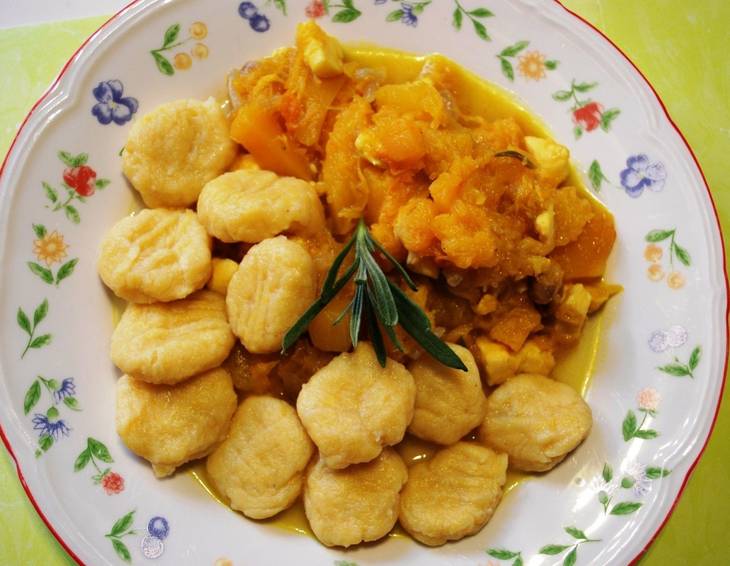 Kürbisgnocchi mit Käse und Salbei