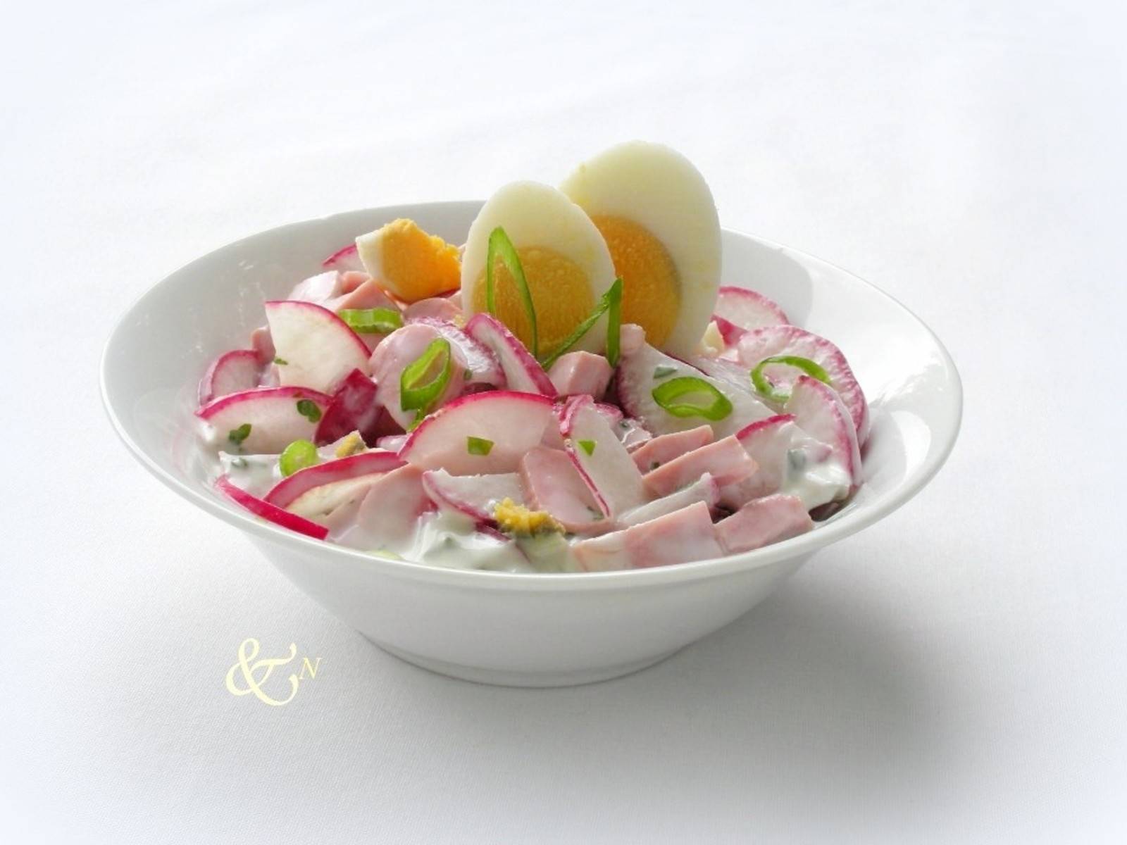 Eiersalat mit Schinken und Radieschen Rezept - ichkoche.de Eiersalat mit Schinken und Radieschen Rezept - ichkoche.de