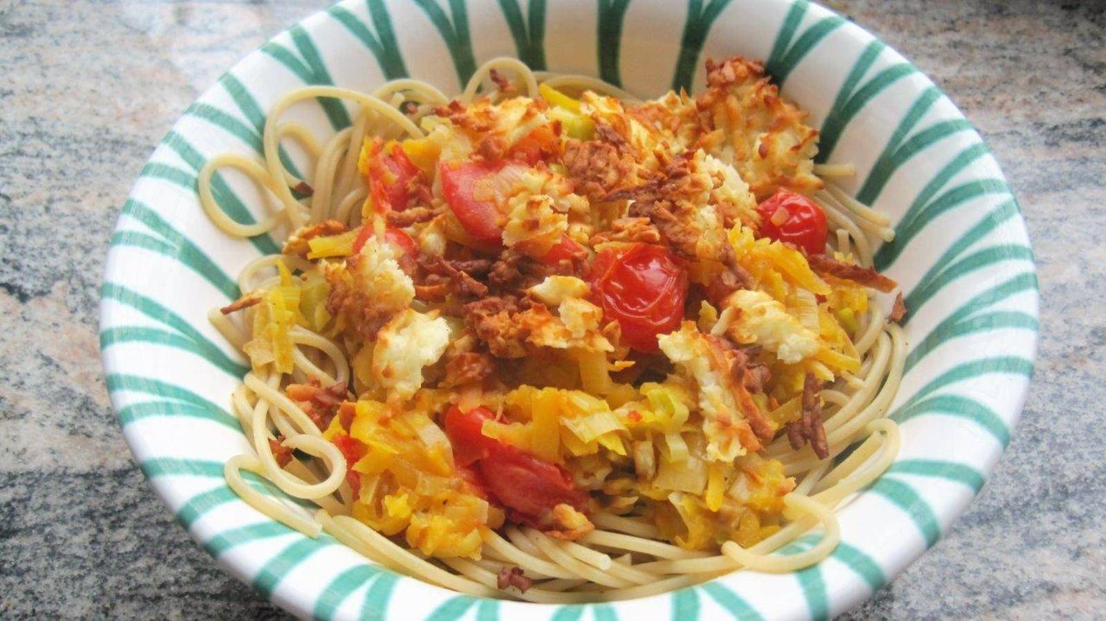 Spaghetti mit Kürbis und Halloumi