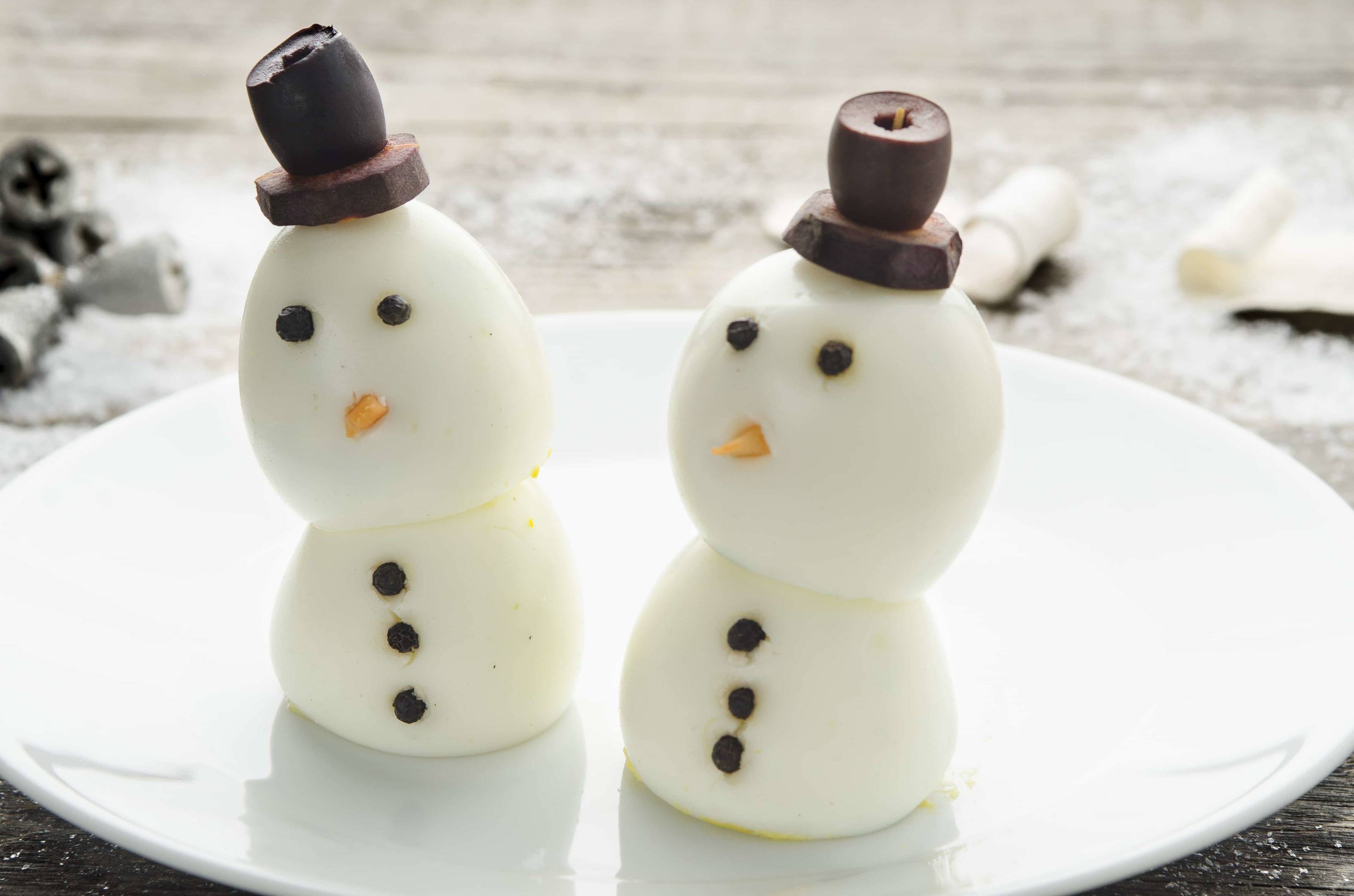 Gefüllte Eier-Schneemänner Rezept