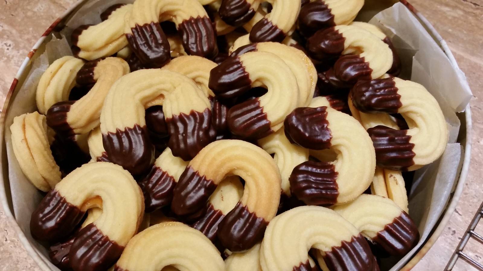 Mürbes Spritzgebäck Rezept - ichkoche.de Mürbes Spritzgebäck Rezept - ichkoche.de