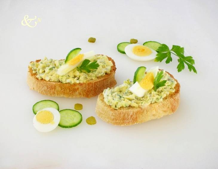 Bruschette mit Eibelag Bruschette mit Eibelag