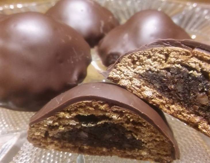 Gefüllte Lebkuchentaler mit Powidl Gefüllte Lebkuchentaler mit Powidl