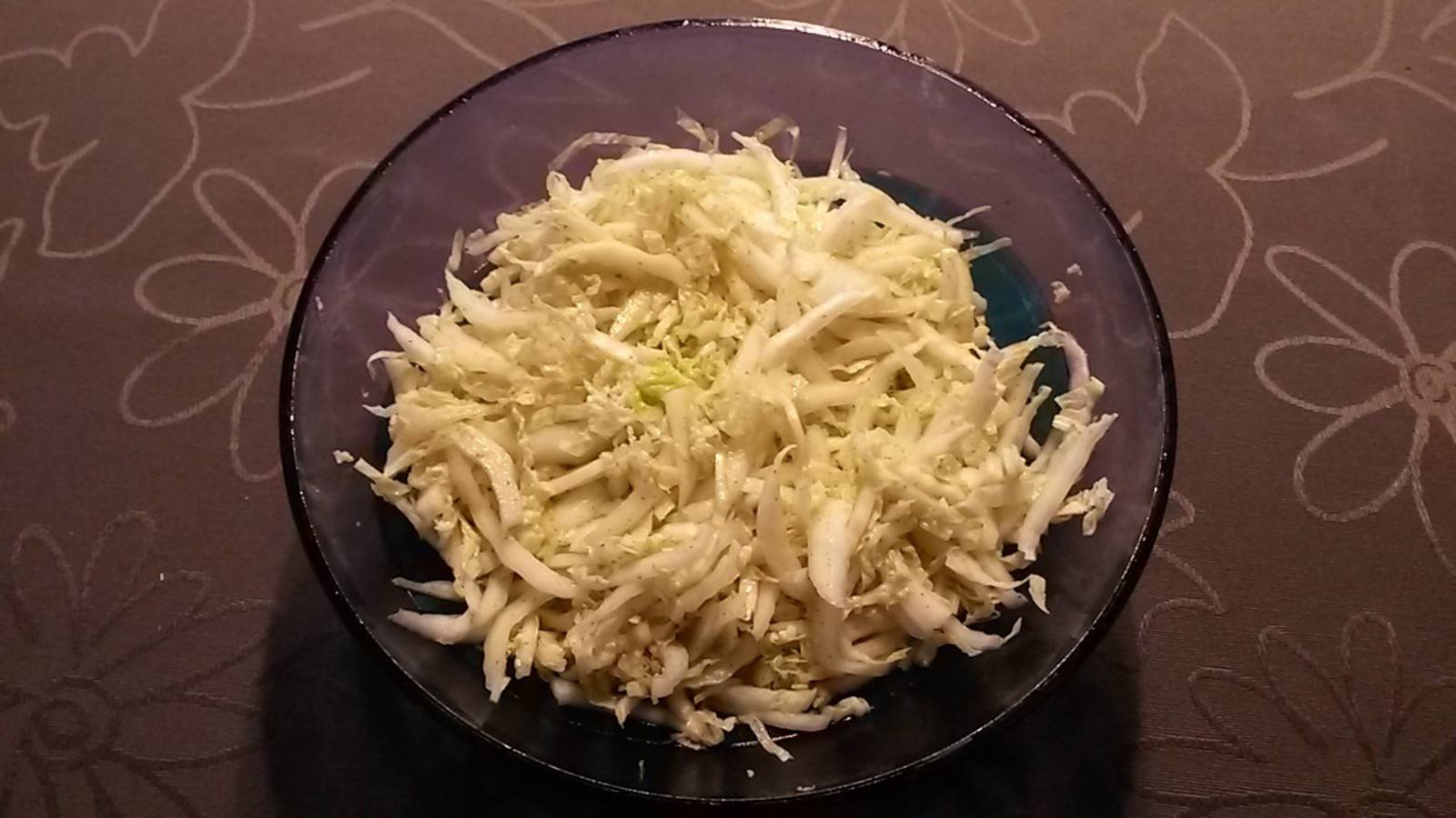 Chinakohlsalat mit Knoblauch